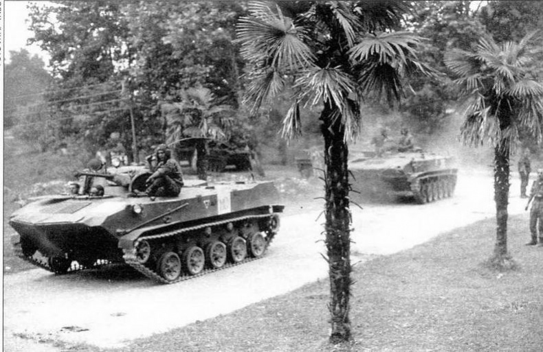 Иллюстрация к книге — Боевые машины десанта [i_104.jpg]