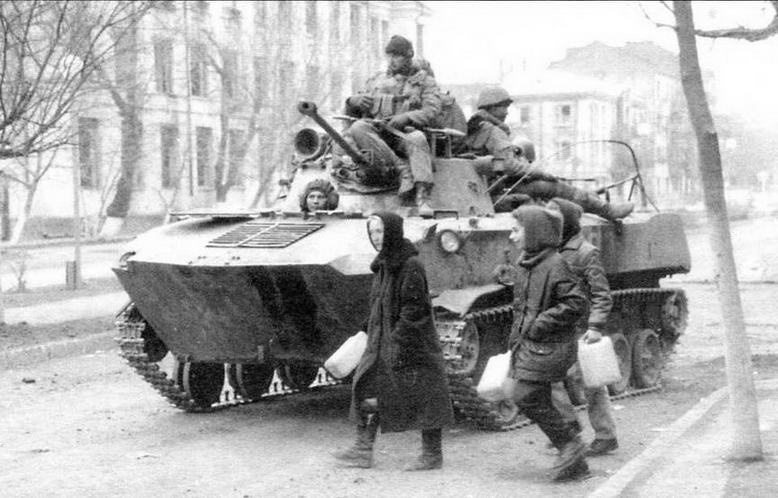 Иллюстрация к книге — Боевые машины десанта [i_107.jpg]