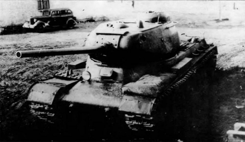 Иллюстрация к книге — Бронетанковая техника Красной Армии, 1939–1945 [img_120.jpg]