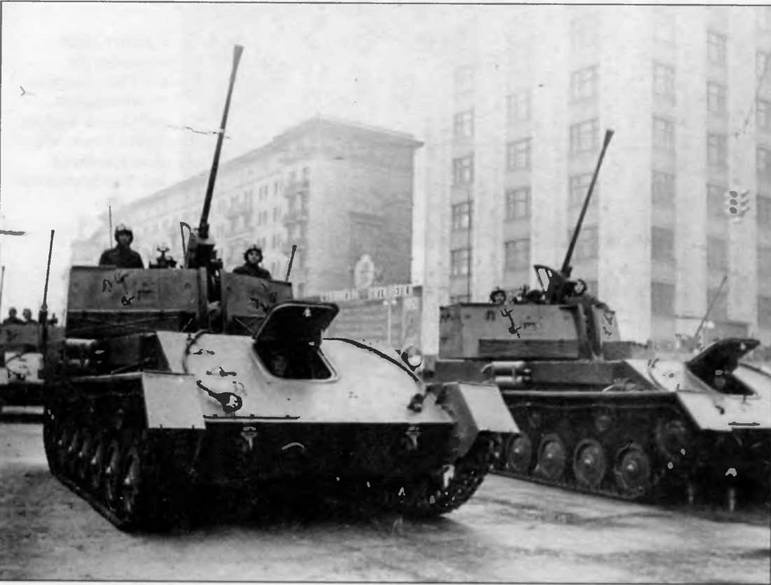 Иллюстрация к книге — Бронетанковая техника Красной Армии, 1939–1945 [img_136.jpg]