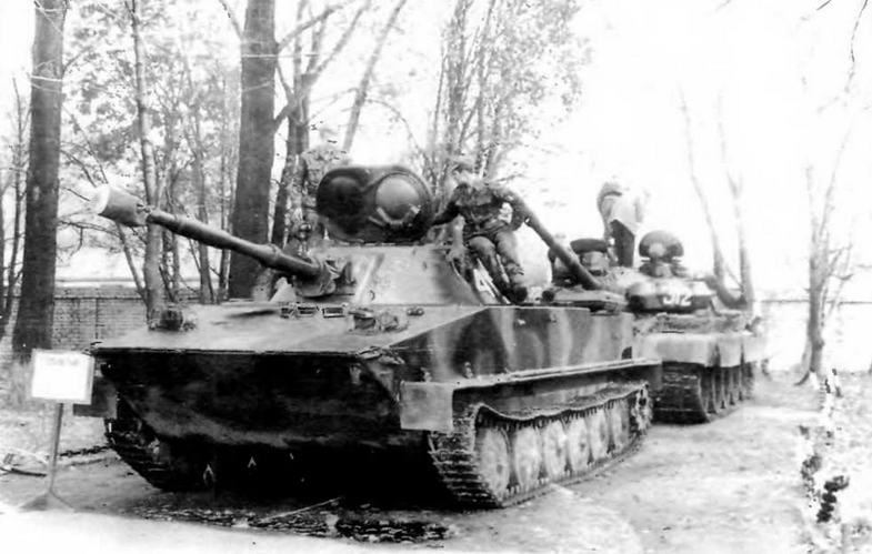 Иллюстрация к книге — Плавающий танк ПТ-76 [img_28.jpg]