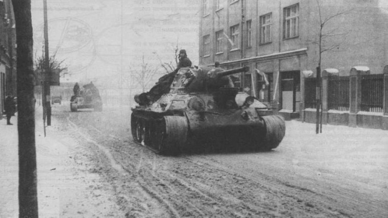 Иллюстрация к книге — Т-34 История танка [img_155.jpg]