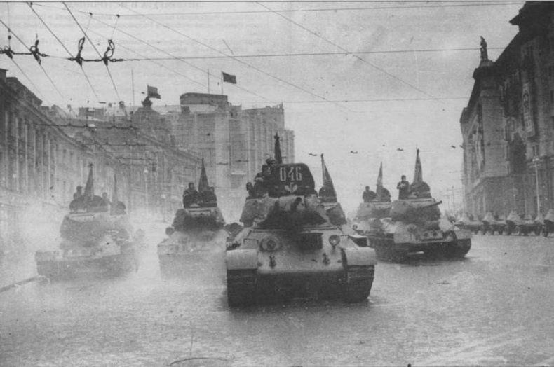 Иллюстрация к книге — Т-34 История танка [img_2.jpg]