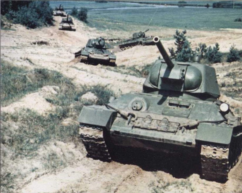 Иллюстрация к книге — Т-34 История танка [img_200.jpg]