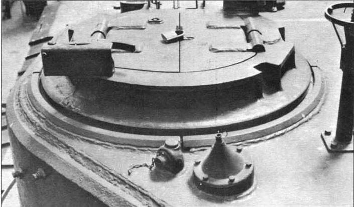 Иллюстрация к книге — Пехотный танк «Черчилль» [img_24.jpg]