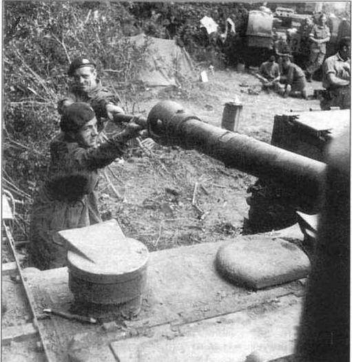 Иллюстрация к книге — Пехотный танк «Черчилль» [img_54.jpg]