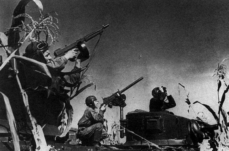 Иллюстрация к книге — Легкий танк «Стюарт» [img_49.jpg]