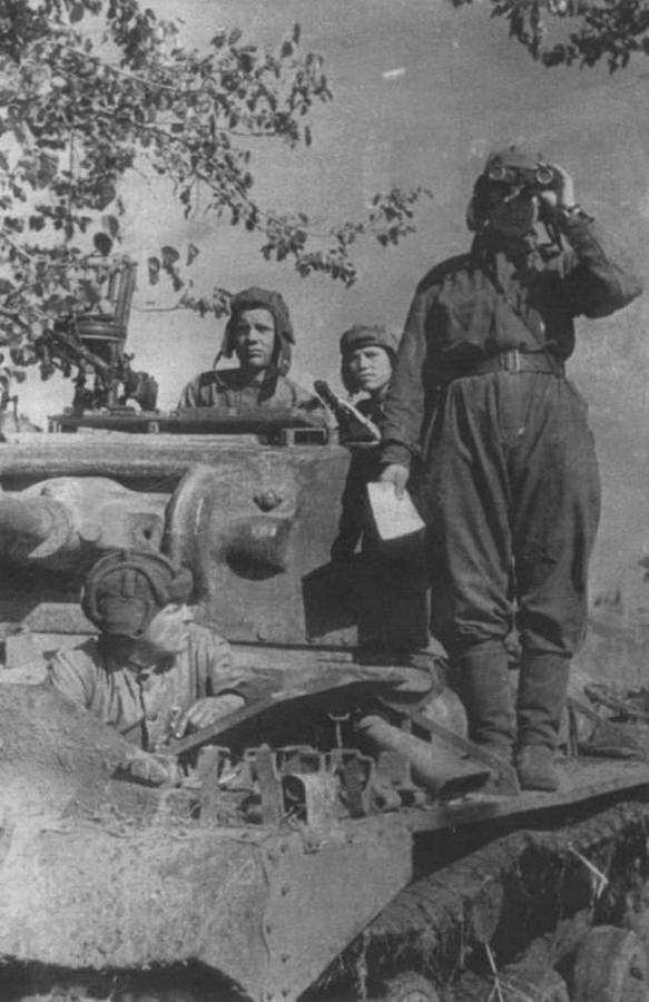 Иллюстрация к книге — Пехотный танк «Валентайн» [img_44.jpg]