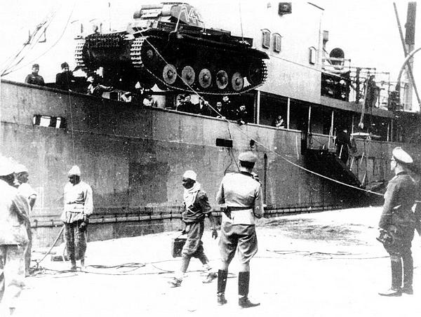 Иллюстрация к книге — Лёгкий танк Panzer II [i_026.jpg]