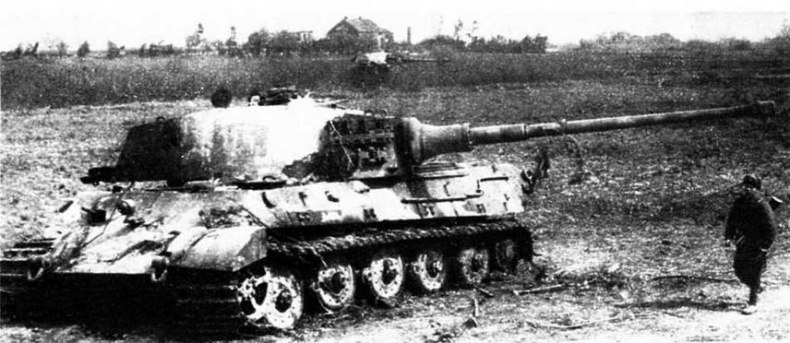 Иллюстрация к книге — Тяжелый танк «Королевский тигр» [img_45.jpg]