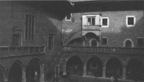 Иллюстрация к книге — По кругу с Землей. Коперник. Гелиоцентризм. [img_7.jpg]