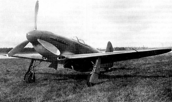 Иллюстрация к книге — Як-3. Истребитель «Победа» [i_014.jpg]