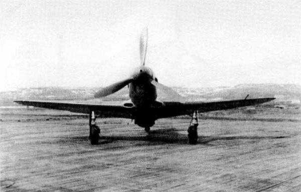 Иллюстрация к книге — Як-3. Истребитель «Победа» [i_044.jpg]