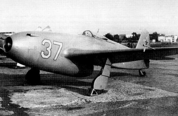 Иллюстрация к книге — Як-3. Истребитель «Победа» [i_154.jpg]