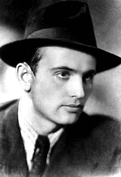 Иллюстрация к книге — Горбачев. Его жизнь и время [i_013.jpg]