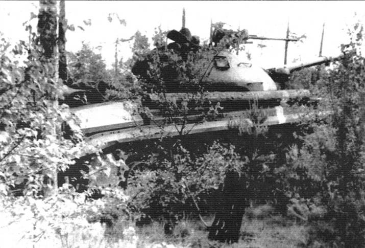 Иллюстрация к книге — Тяжёлый танк Т-10 [pic_18.jpg]