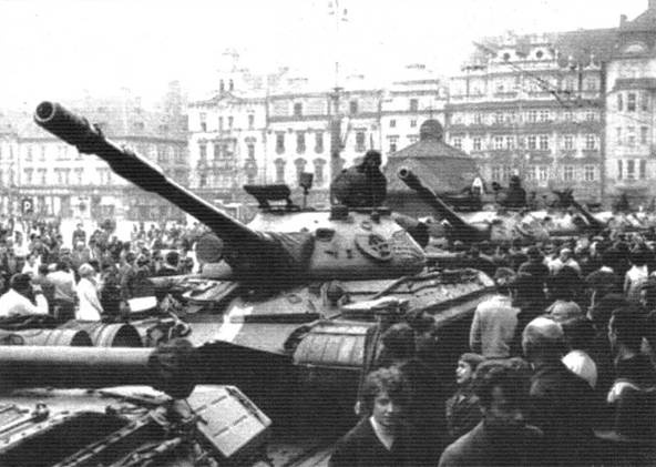 Иллюстрация к книге — Тяжёлый танк Т-10 [pic_51.jpg]