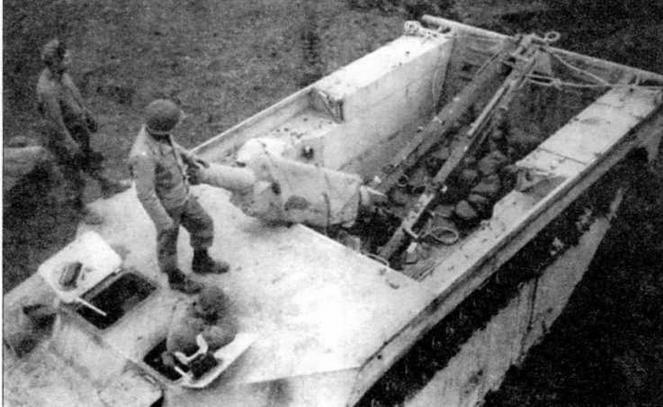 Иллюстрация к книге — Американские «аллигаторы». Гусеничные десантные машины LVT [img_40.jpg]