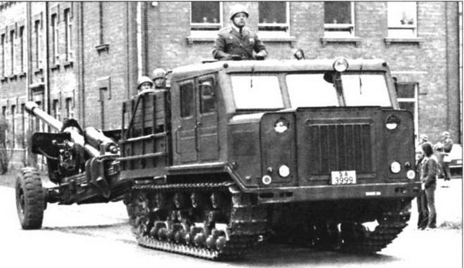 Иллюстрация к книге — Артиллерийские тягачи Советской Армии [img_30.jpg]