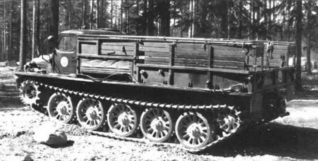 Иллюстрация к книге — Артиллерийские тягачи Советской Армии [img_39.jpg]