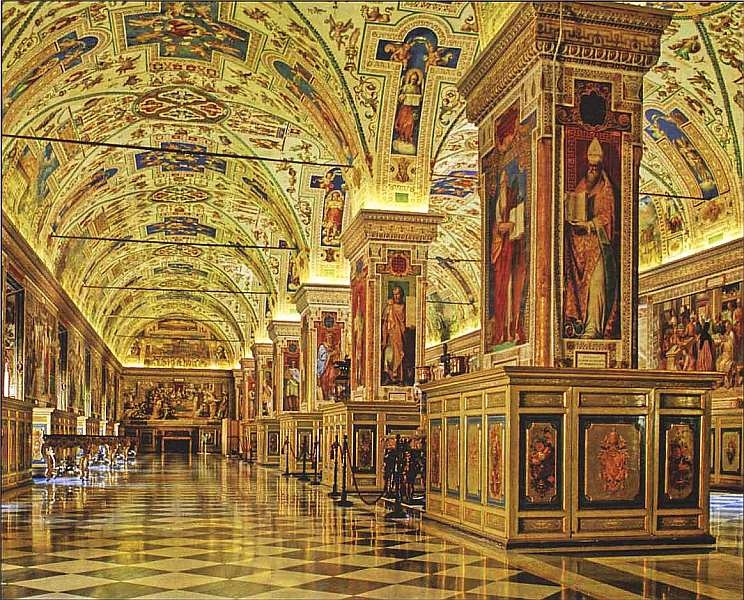 Иллюстрация к книге — Музеи Ватикана [i_004.jpg]