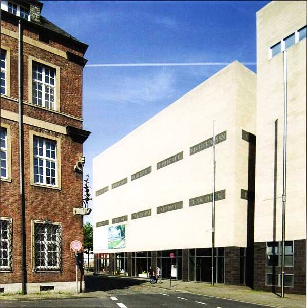 Иллюстрация к книге — Музей Вальрафа-Рихарца Кельн [i_001.jpg]