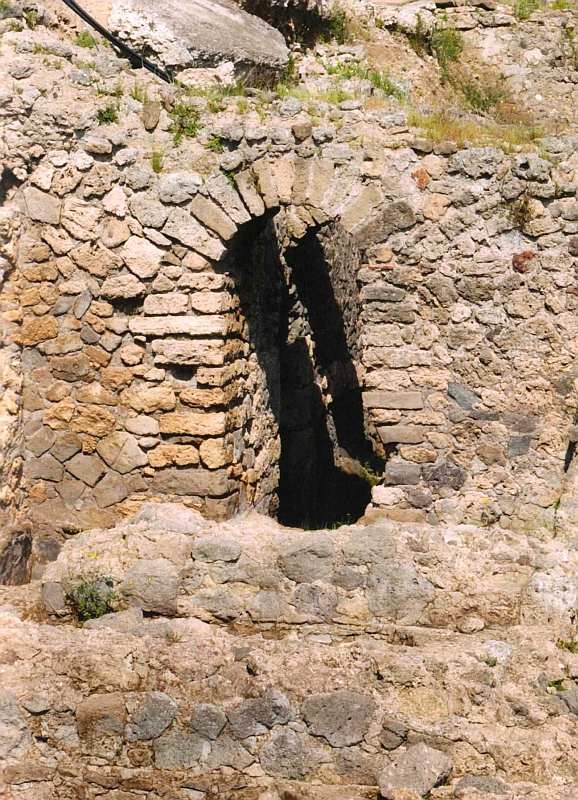 Иллюстрация к книге — Город-музей Помпеи [i_009.jpg]