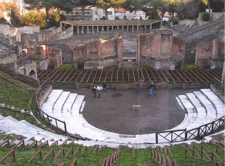 Иллюстрация к книге — Город-музей Помпеи [i_063.jpg]