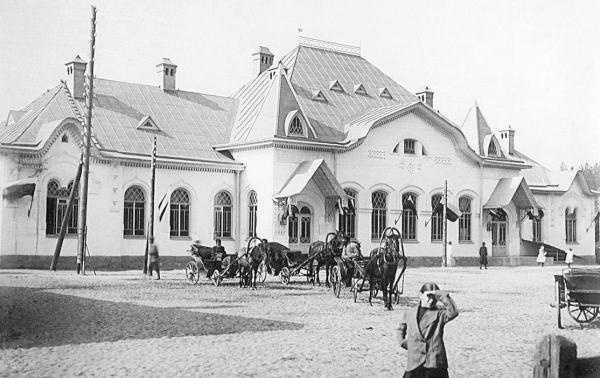 Иллюстрация к книге — Петербургские окрестности. Быт и нравы начала ХХ века [_129.jpg]