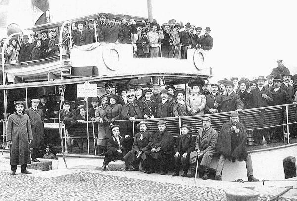 Иллюстрация к книге — Петербургские окрестности. Быт и нравы начала ХХ века [_154.jpg]