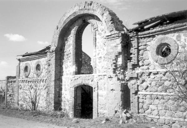 Иллюстрация к книге — Петербургские окрестности. Быт и нравы начала ХХ века [_98.jpg]