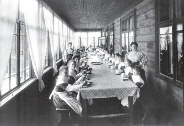 Иллюстрация к книге — Исторические районы Петербурга от А до Я [_145.jpg]