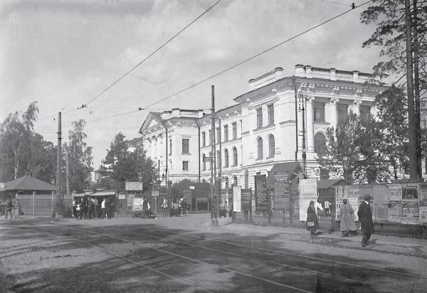 Иллюстрация к книге — Исторические районы Петербурга от А до Я [_252.jpg]