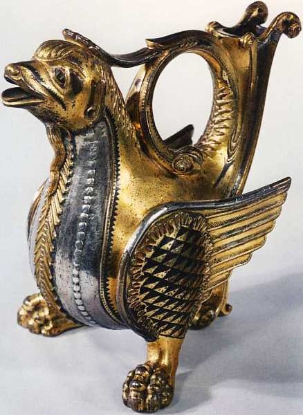 Иллюстрация к книге — Музей Виктории и Альберта Лондон [i_011.jpg]