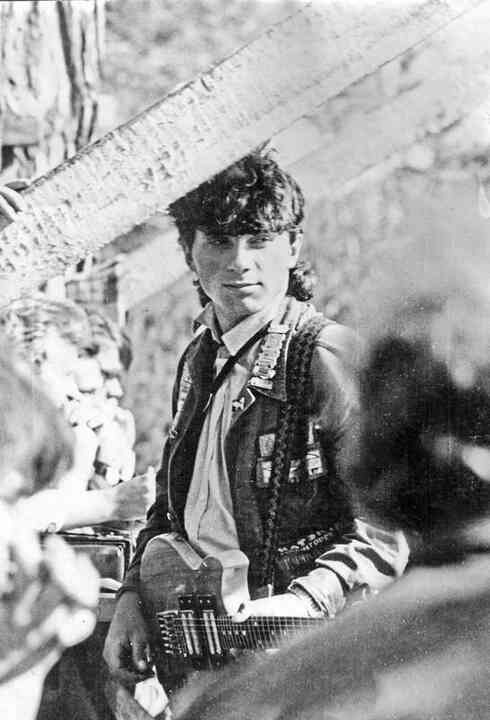 Иллюстрация к книге — «Агата Кристи». Чёрные сказки белой зимы [i_019.jpg]