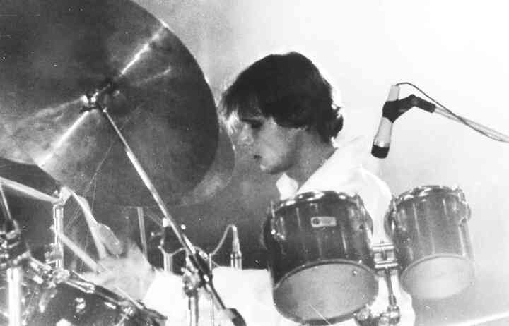 Иллюстрация к книге — «Агата Кристи». Чёрные сказки белой зимы [i_021.jpg]