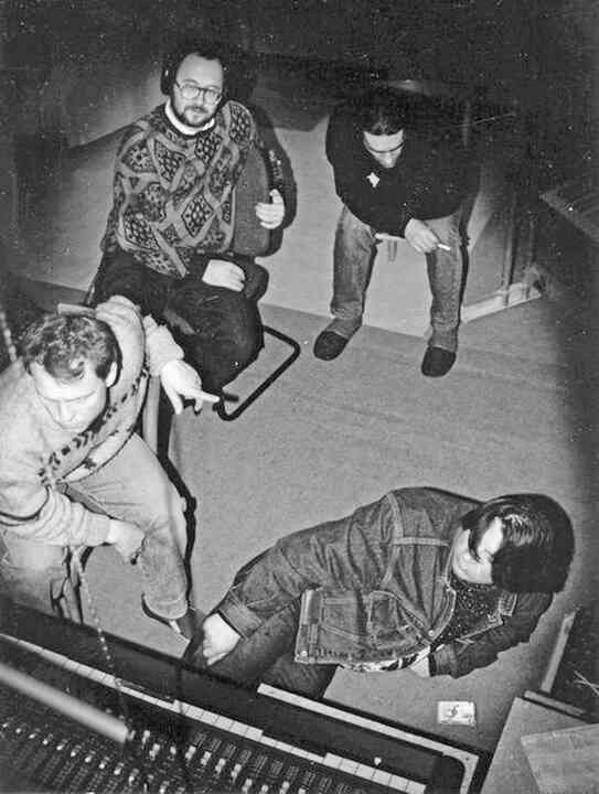 Иллюстрация к книге — «Агата Кристи». Чёрные сказки белой зимы [i_072.jpg]