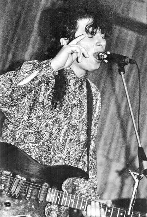 Иллюстрация к книге — «Агата Кристи». Чёрные сказки белой зимы [i_114.jpg]