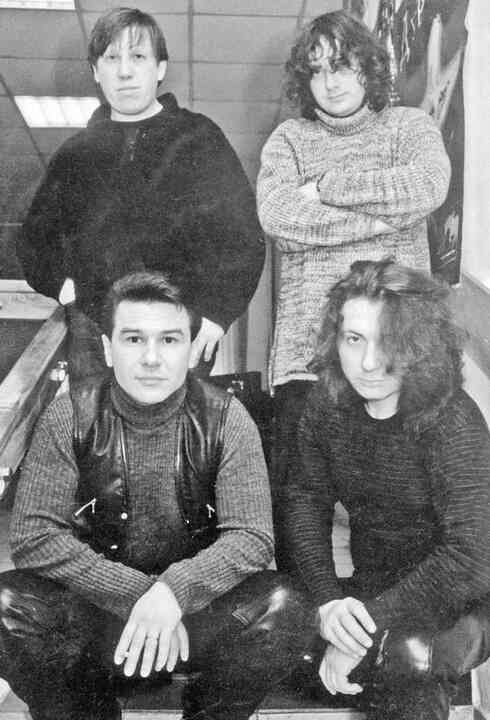 Иллюстрация к книге — «Агата Кристи». Чёрные сказки белой зимы [i_140.jpg]