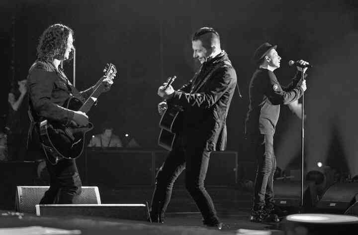 Иллюстрация к книге — «Агата Кристи». Чёрные сказки белой зимы [i_205.jpg]