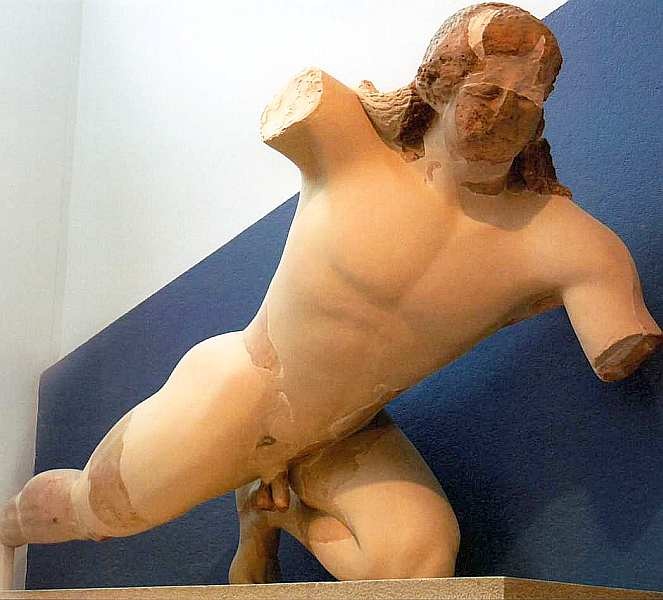 Иллюстрация к книге — Музей Акрополя [i_038.jpg]