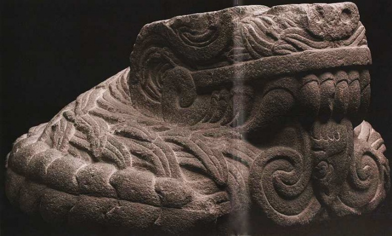 Иллюстрация к книге — Национальный музей антропологии Мехико [i_070.jpg]