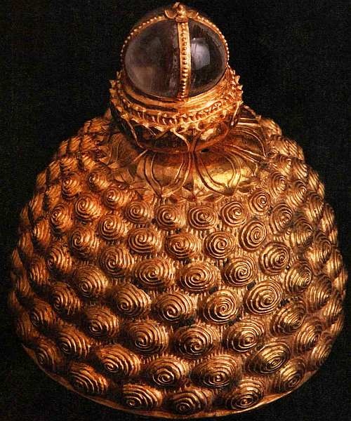 Иллюстрация к книге — Национальный музей Джакарта. [i_049.jpg]