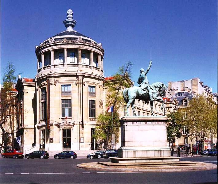 Иллюстрация к книге — Национальный музей азиатских искусств Париж [i_001.jpg]