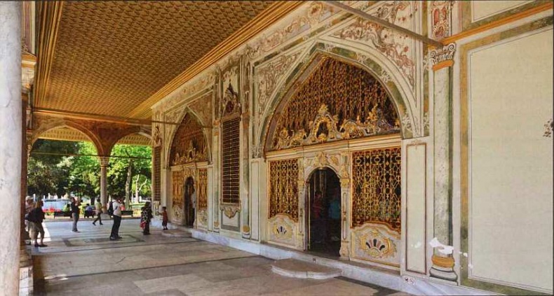 Иллюстрация к книге — Дворец-музей Топкапы Стамбул [i_016.jpg]