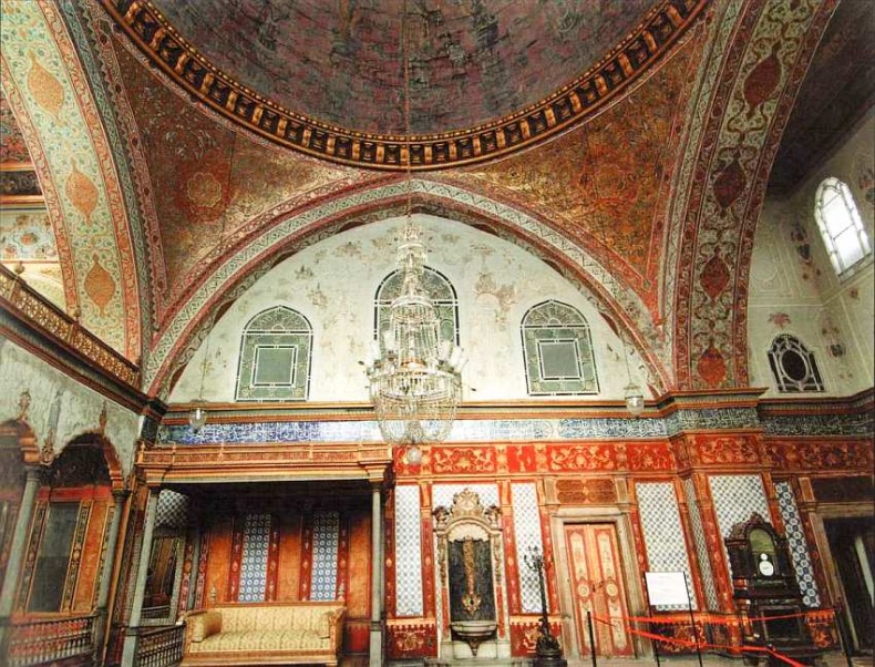 Иллюстрация к книге — Дворец-музей Топкапы Стамбул [i_031.jpg]