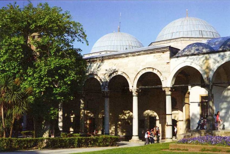 Иллюстрация к книге — Дворец-музей Топкапы Стамбул [i_049.jpg]