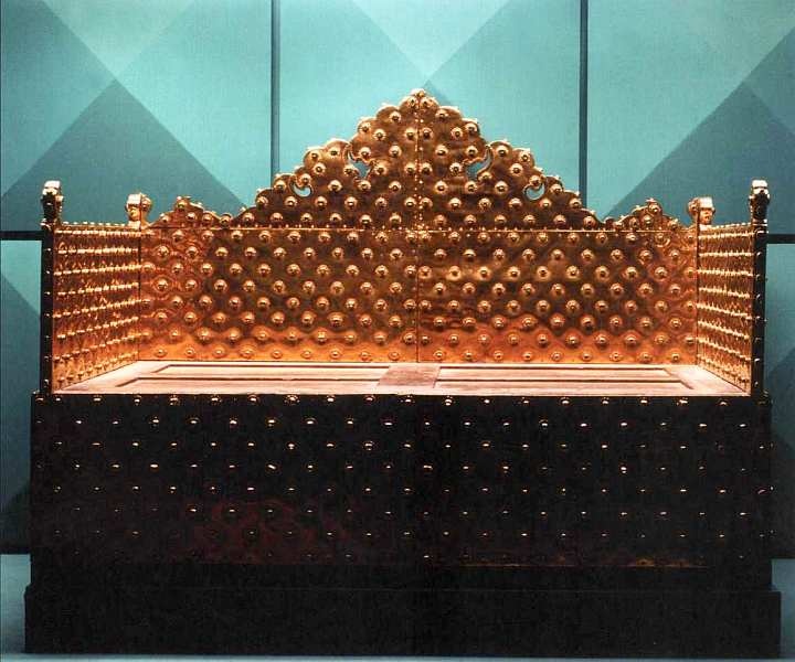 Иллюстрация к книге — Дворец-музей Топкапы Стамбул [i_051.jpg]