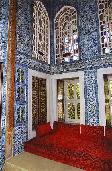 Иллюстрация к книге — Дворец-музей Топкапы Стамбул [i_071.jpg]