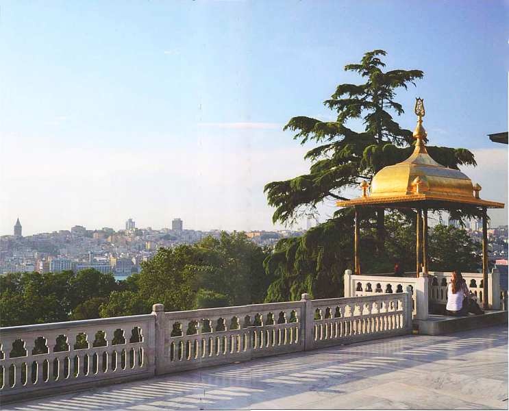 Иллюстрация к книге — Дворец-музей Топкапы Стамбул [i_077.jpg]